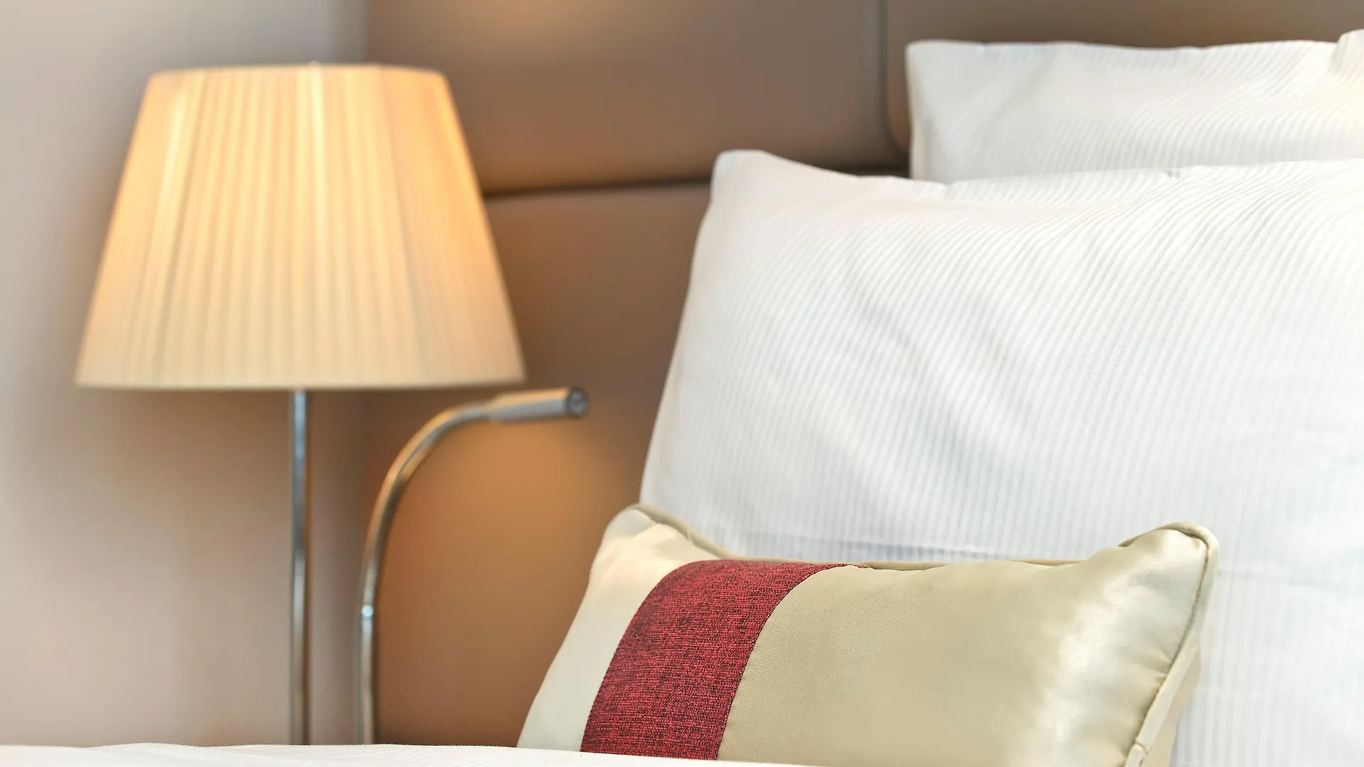 Plaza Hotel Capitole Tolosa 4*,  Francia